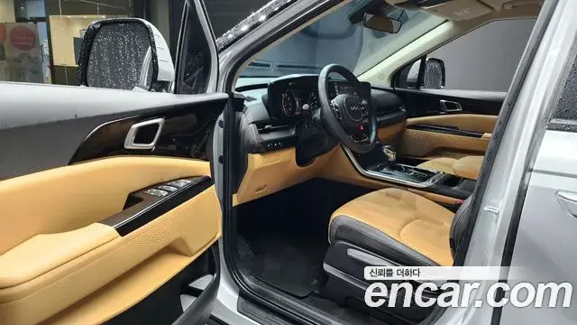 Kia Carnival 2022 — Фото 10/20