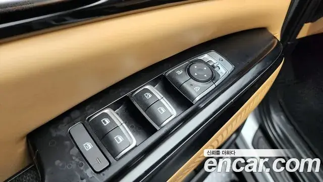 Kia Carnival 2022 — Фото 16/20