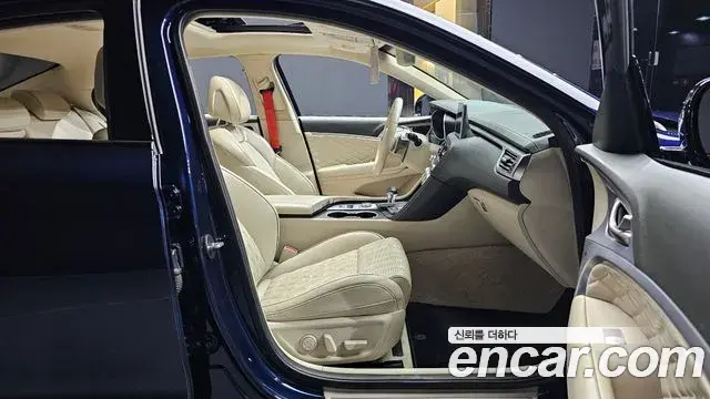 Genesis G70 2019 — Şəkil 31/32
