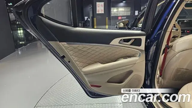 Genesis G70 2019 — Şəkil 24/32