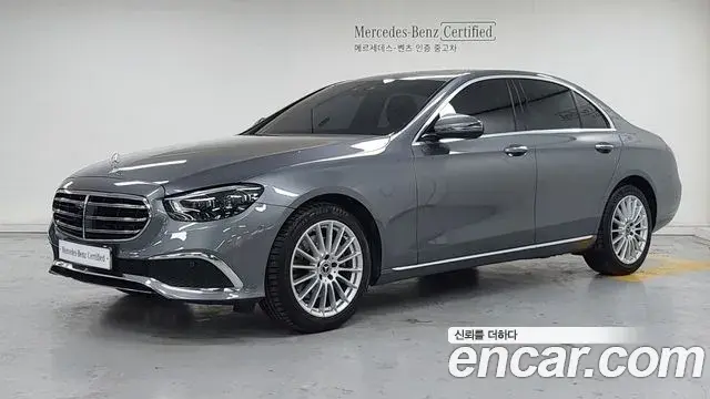 Mercedes-Benz E-Class 2020 — ფოტო 11/20