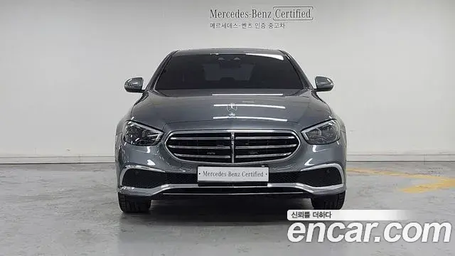 Mercedes-Benz E-Class 2020 — ფოტო 6/20