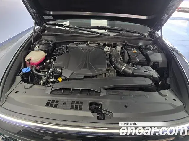 Hyundai Grandeur Hybrid 2024 — Photo 11/20