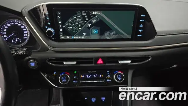 Hyundai Sonata Hybrid 2021 — ფოტო 18/31