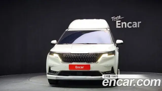 Kia Carnival 2022 — Фото 3/20