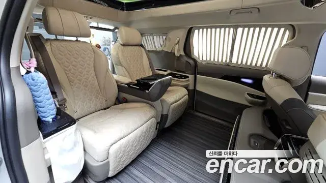 Kia Carnival 2022 — Фото 11/20