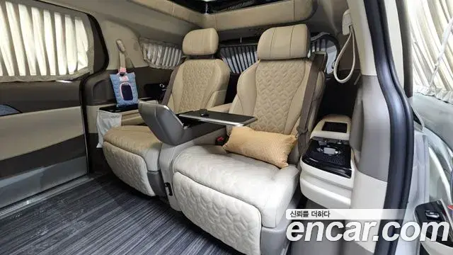 Kia Carnival 2022 — Фото 17/20