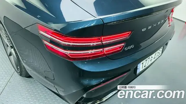Genesis G80 2024 — Şəkil 10/31