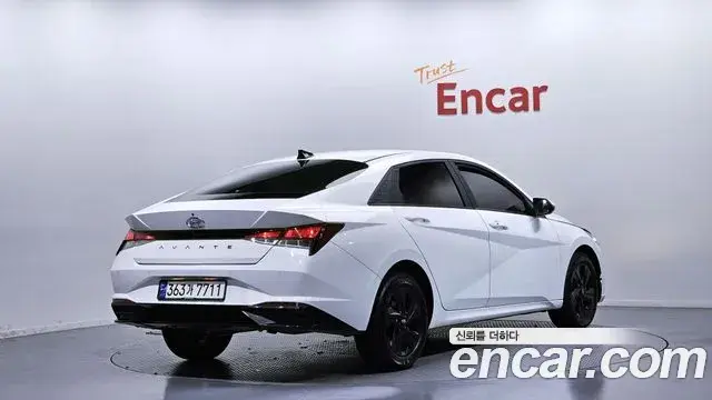 Hyundai The New Avante Hybrid 2023 — ფოტო 3/20