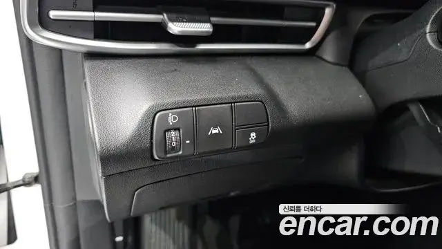 Hyundai The New Avante Hybrid 2023 — ფოტო 10/20