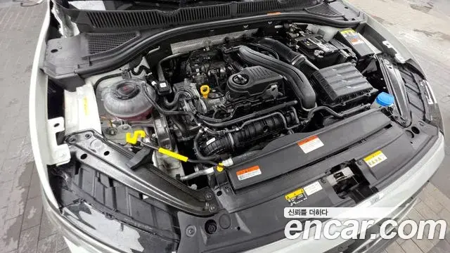 Volkswagen Jetta 2023 — Photo 21/32