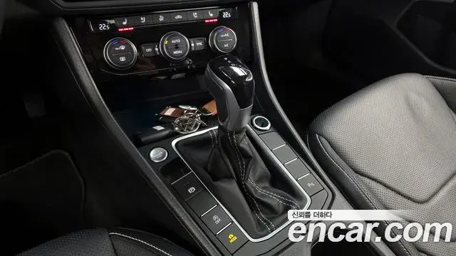 Volkswagen Jetta 2023 — Photo 5/32