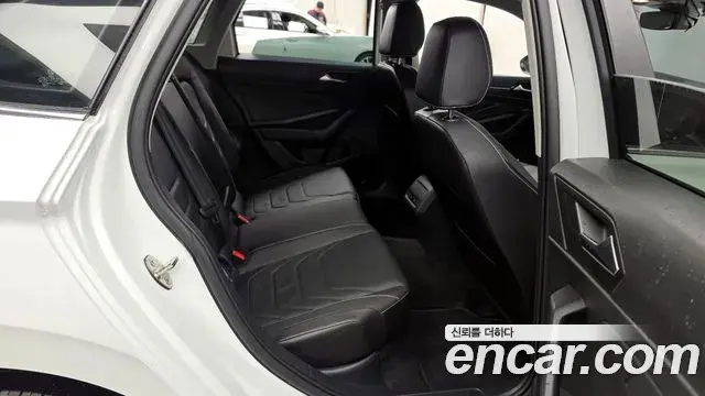Volkswagen Jetta 2023 — Photo 17/32