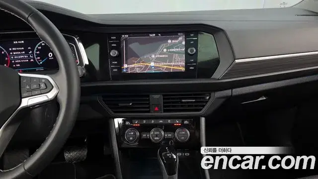 Volkswagen Jetta 2023 — Photo 32/32