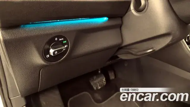 Volkswagen Jetta 2023 — Photo 12/32