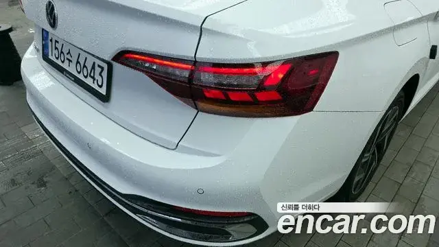 Volkswagen Jetta 2023 — Photo 24/32