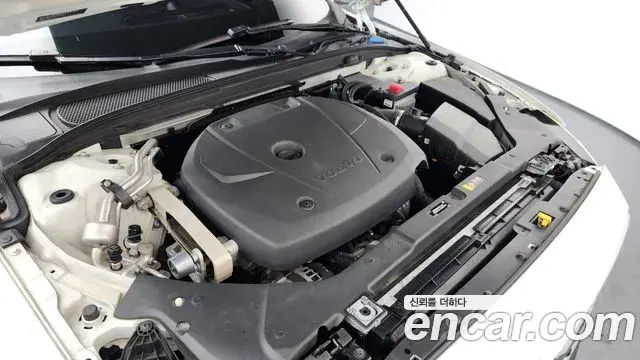 Volvo V60 Cross Country 2020 — Şəkil 11/36