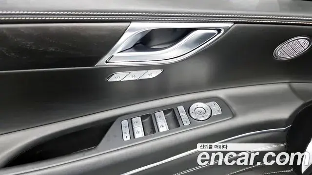 Genesis GV80 2020 — ფოტო 23/35