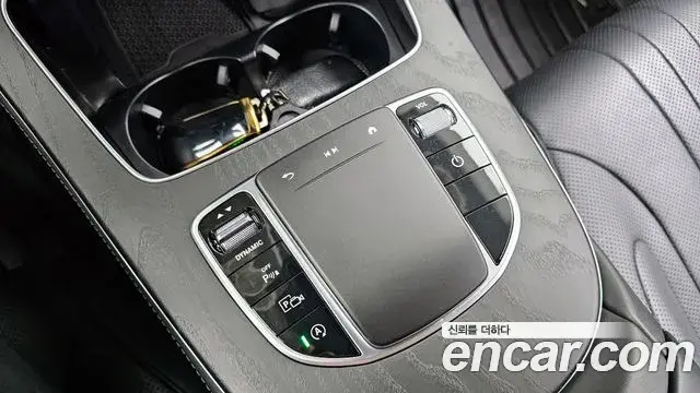 Mercedes-Benz CLS-Class 2022 — Photo 25/36