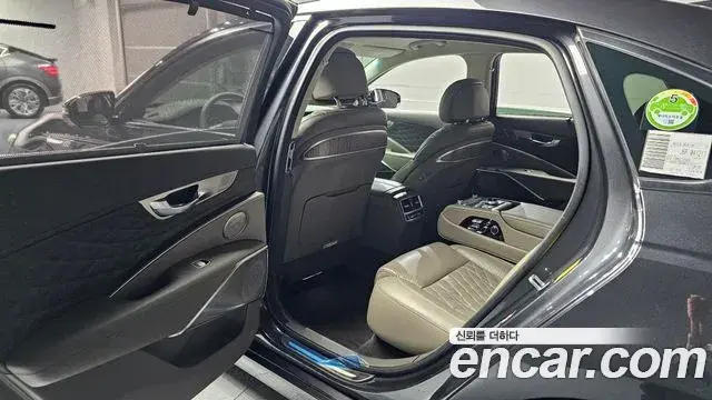 Kia The K9 2022 — ფოტო 13/34