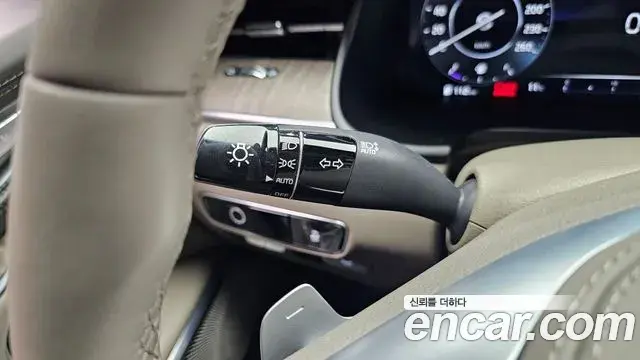 Kia The K9 2022 — ფოტო 29/34
