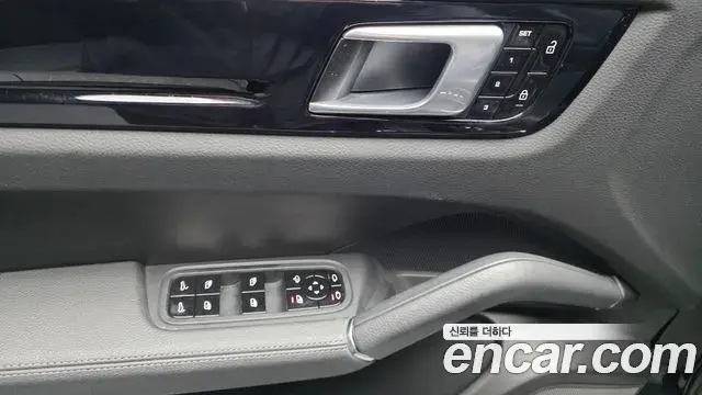 Porsche Cayenne 2021 — Фото 14/20