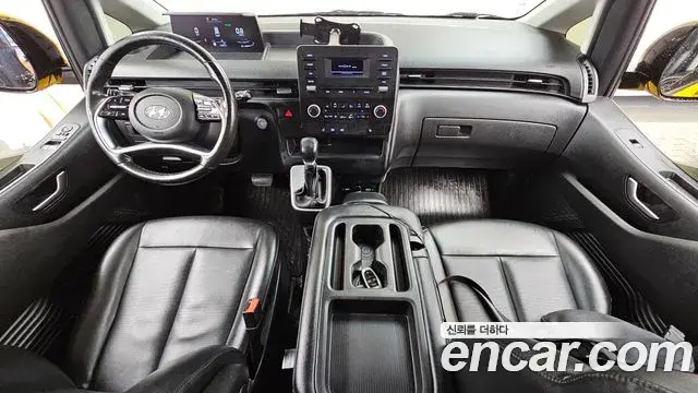 Hyundai Staria 2021 — Фото 7/20