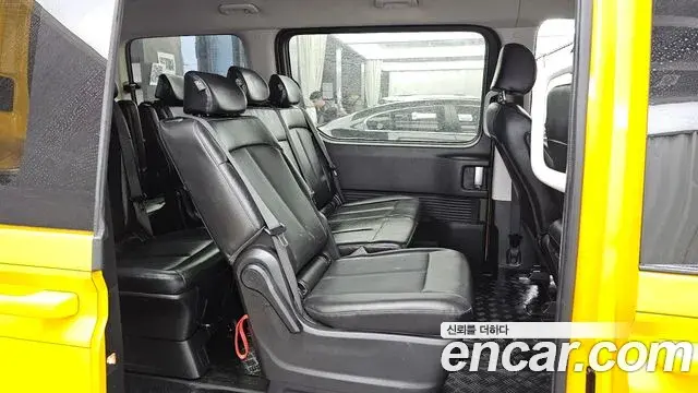 Hyundai Staria 2021 — Фото 12/20