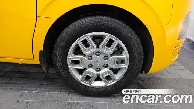 Hyundai Staria 2021 — Photo 18/33