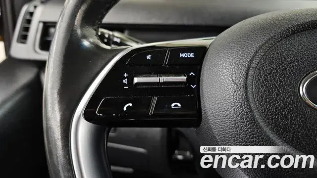 Hyundai Staria 2021 — Photo 28/33