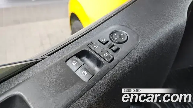 Hyundai Staria 2021 — Photo 25/33