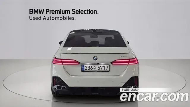 BMW 5 Series 2024 — ფოტო 9/20