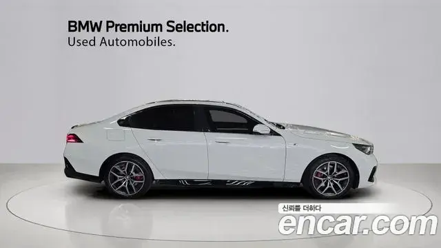 BMW 5 Series 2024 — ფოტო 15/20