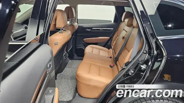 Renault Samsung QM6 2023 — ფოტო 13/20