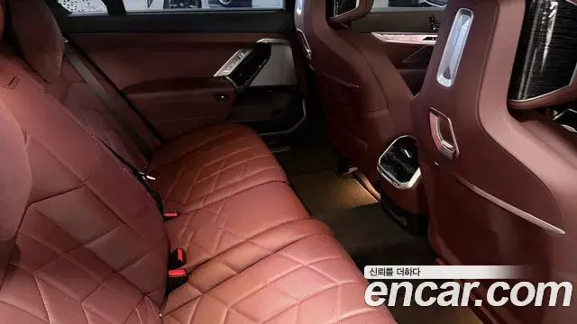 BMW 7 Series 2024 — Şəkil 19/20