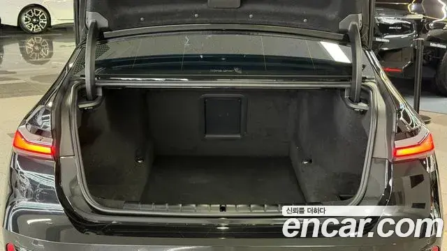 BMW 7 Series 2024 — Şəkil 14/20