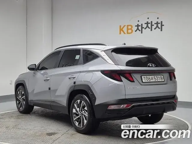 Hyundai Tucson Hybrid 2021 — Photo 13/19