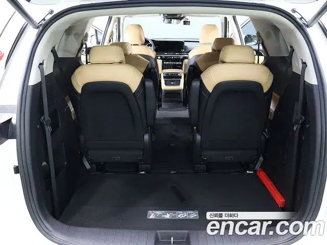 Kia Carnival 2022 — Photo 4/20