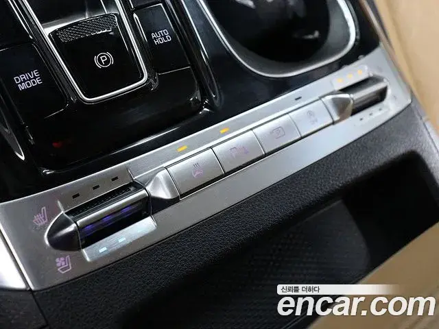 Kia Carnival 2022 — Photo 9/20