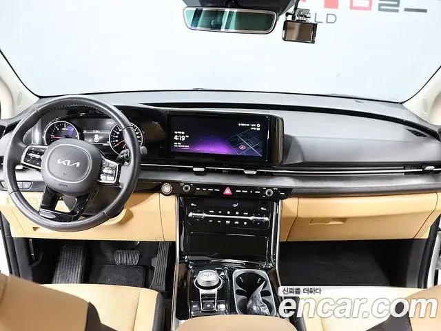 Kia Carnival 2022 — Photo 13/20