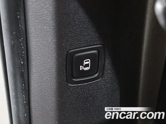Kia Carnival 2022 — Photo 15/20