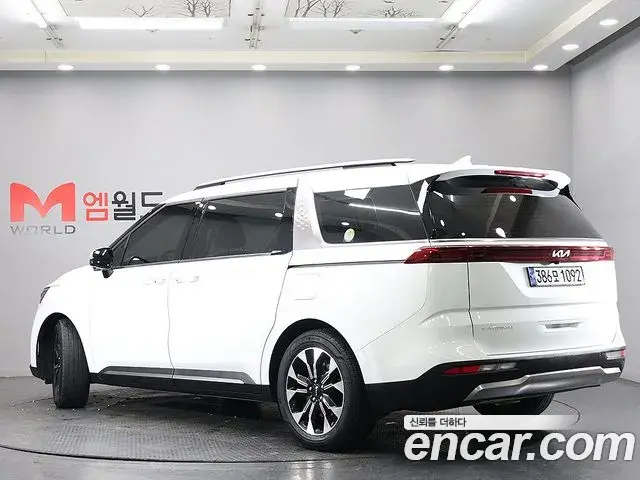 Kia Carnival 2022 — Фото 3/20