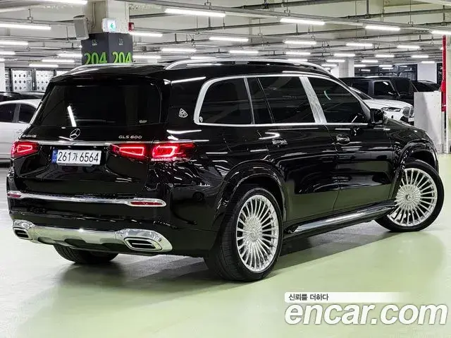 Mercedes-Benz GLS-Class 2022 — Photo 6/20