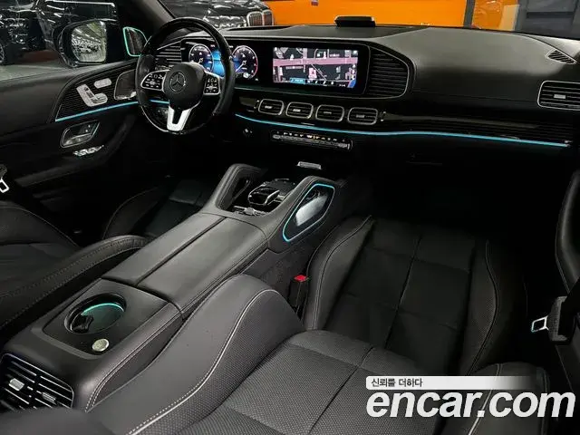 Mercedes-Benz GLS-Class 2022 — Photo 18/20