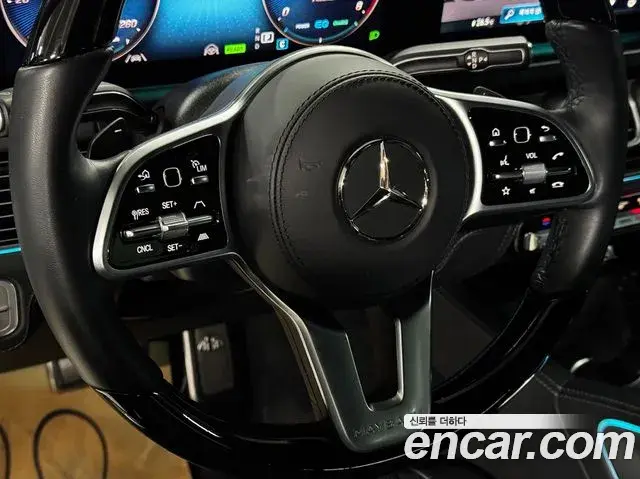 Mercedes-Benz GLS-Class 2022 — Photo 20/20