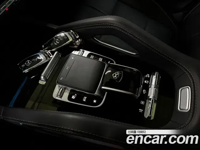 Mercedes-Benz GLS-Class 2022 — Photo 13/20