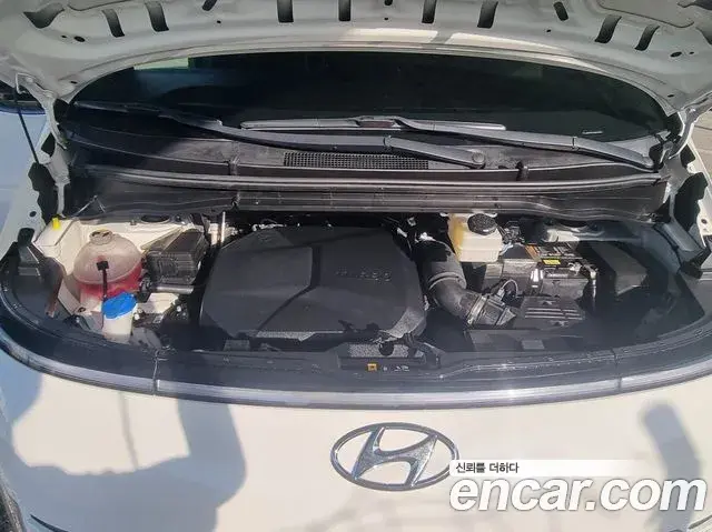 Hyundai Staria 2021 — Photo 15/20