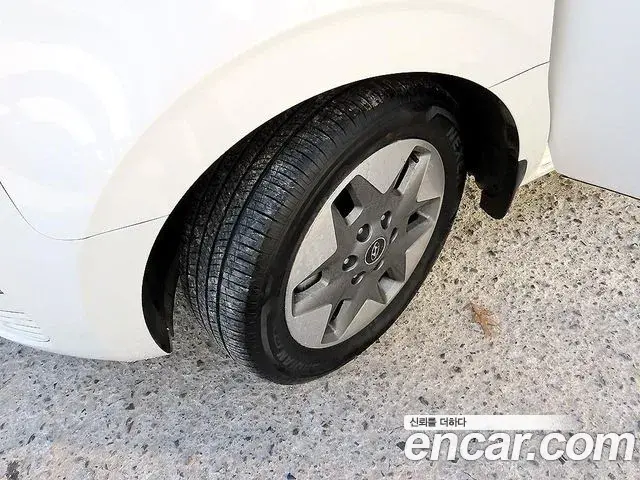 Hyundai Staria 2023 — Фото 4/18