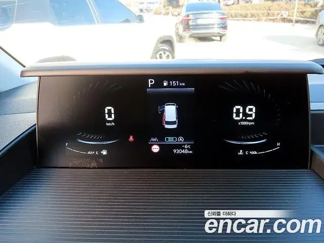 Hyundai Staria 2023 — Фото 7/18