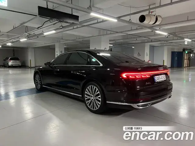Audi A8 2020 — ფოტო 3/20